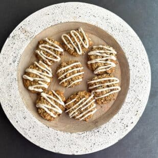 low FODMAP Carrot Cake Oatmeal Cookies on round plate.